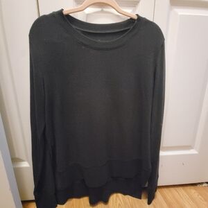 Alo Yoga 'Glimpse' Long Sleeve Top in black